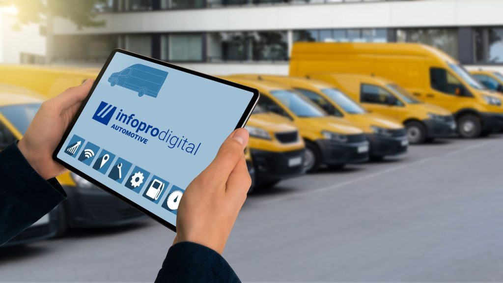 operator using a tablet with Infopro software for fleets, leasing and insurance companies