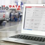 Ordinateur affichant le logiciel Atelio Data dans un garage, améliorant l'efficacité de l'atelier