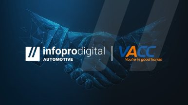 Infopro Digital and VACC signing partnership renewal at Automechanika Frankfurt 2024